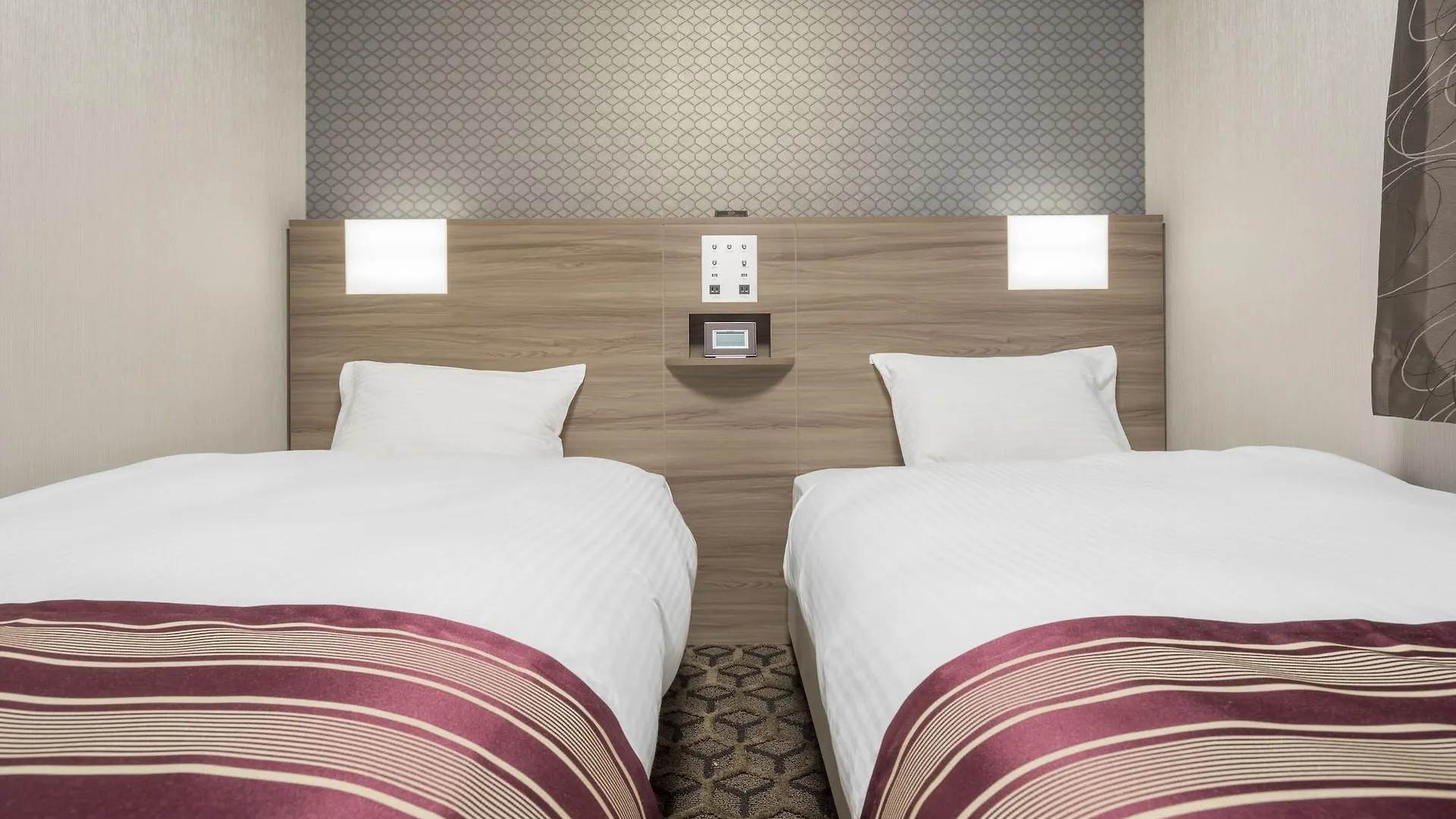Hotel Wbf Namba Inari Osaka 3*,